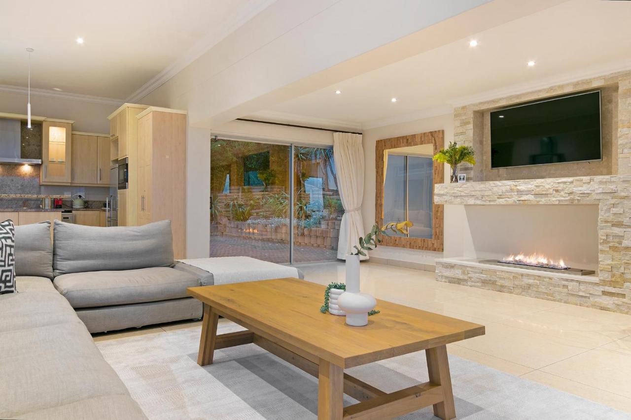 Luxury Serviced Mountain Villa In Constantia Kapské Město Exteriér fotografie